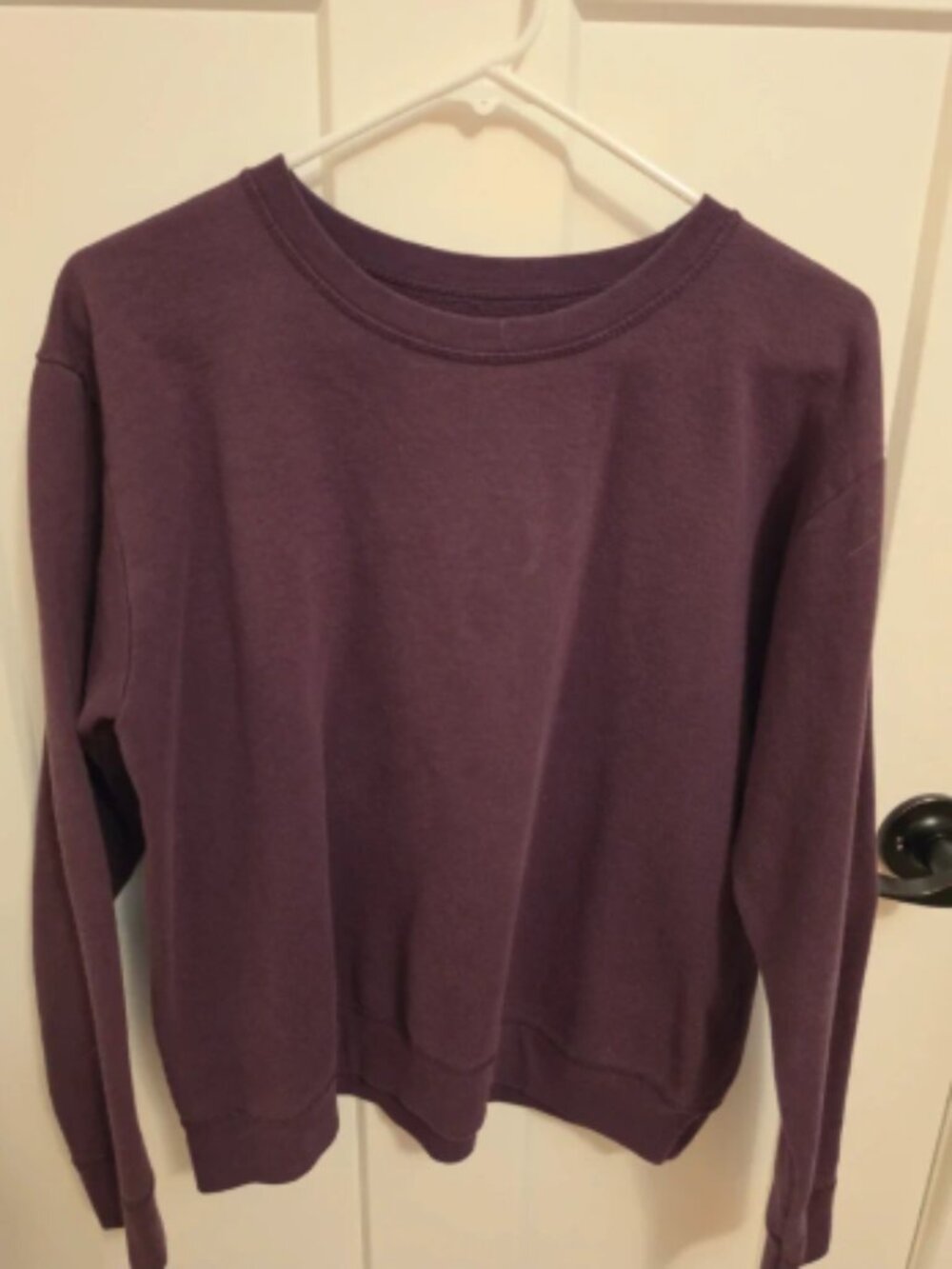 Plum Purple Live Love Comfort Crewneck Sweatshirt Size L